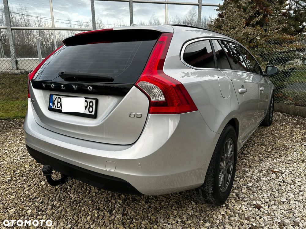 Volvo V60 D3 Momentum - 5