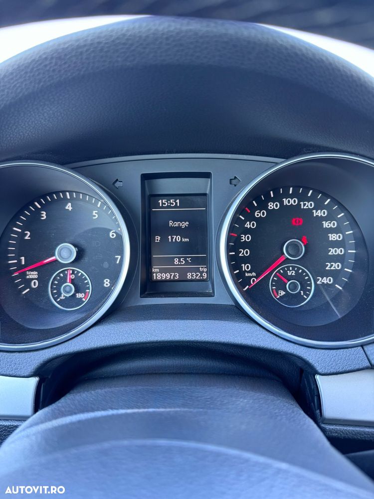 Volkswagen Golf - 9