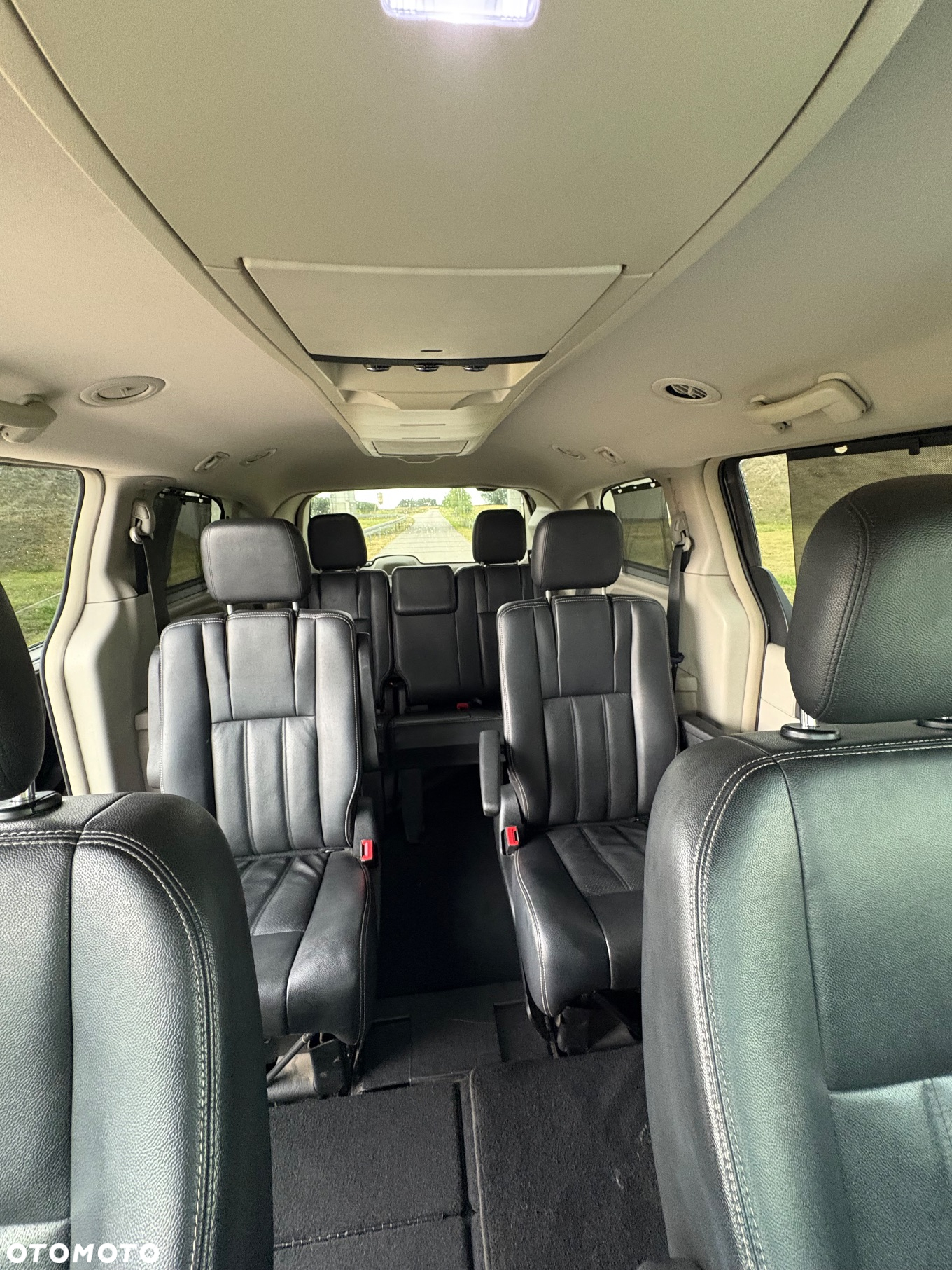 Lancia Voyager 2.8CRD Platinum - 9