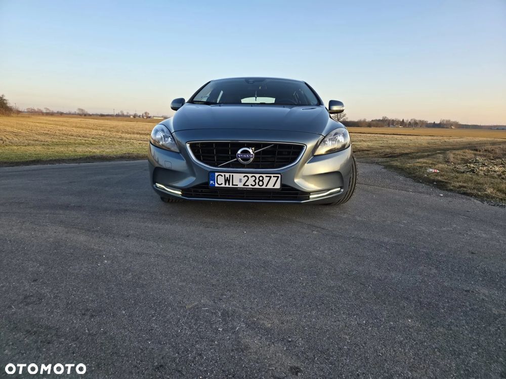 Volvo V40 D2 - 2