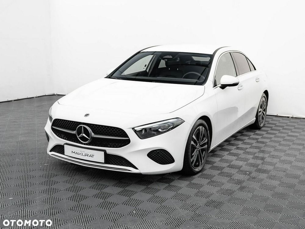 Mercedes-Benz Klasa A 200 d Progressive 8G-DCT - 3