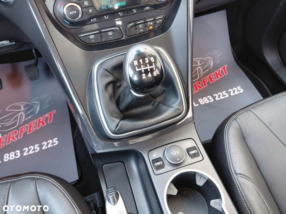 Ford Kuga - 21