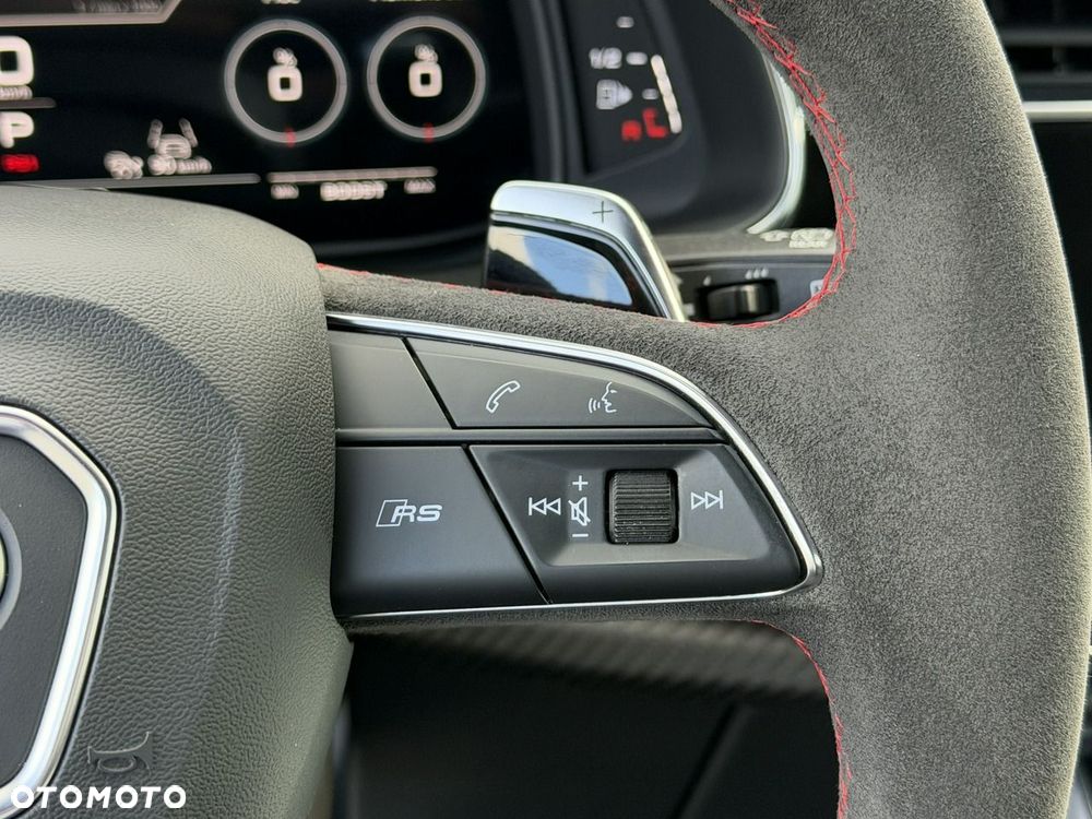 Audi RS Q8 - 24