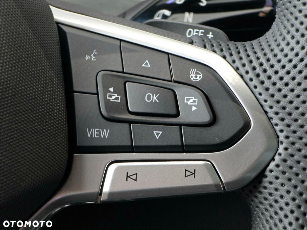 Volkswagen Passat Variant 2.0 TSI R-Line Plus DSG - 19