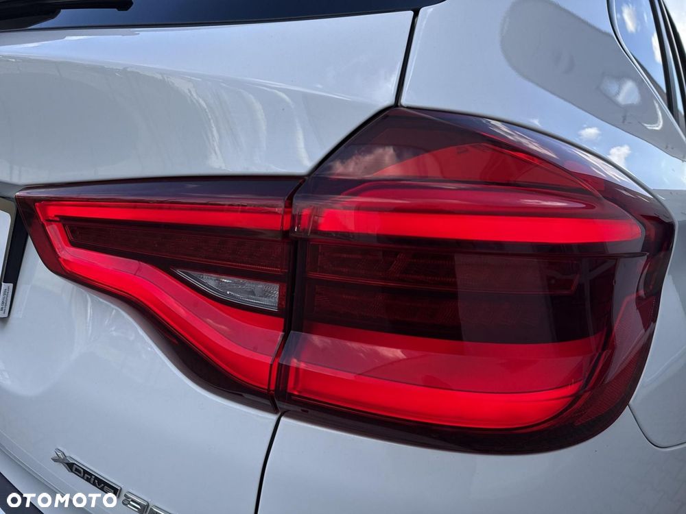 BMW X3 xDrive30i GPF Advantage - 24