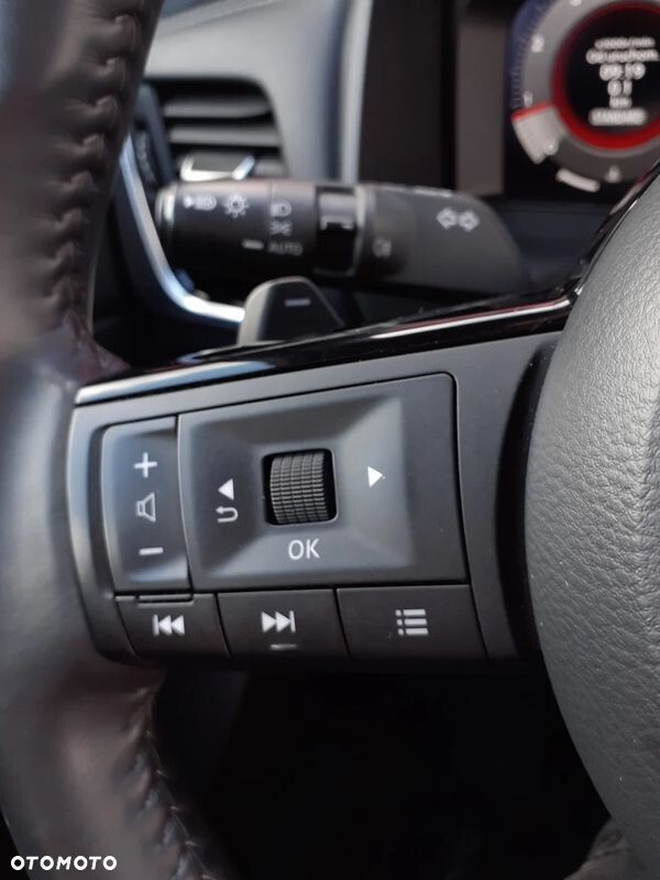 Nissan Qashqai 1.3 DIG-T N-Connecta DCT - 12