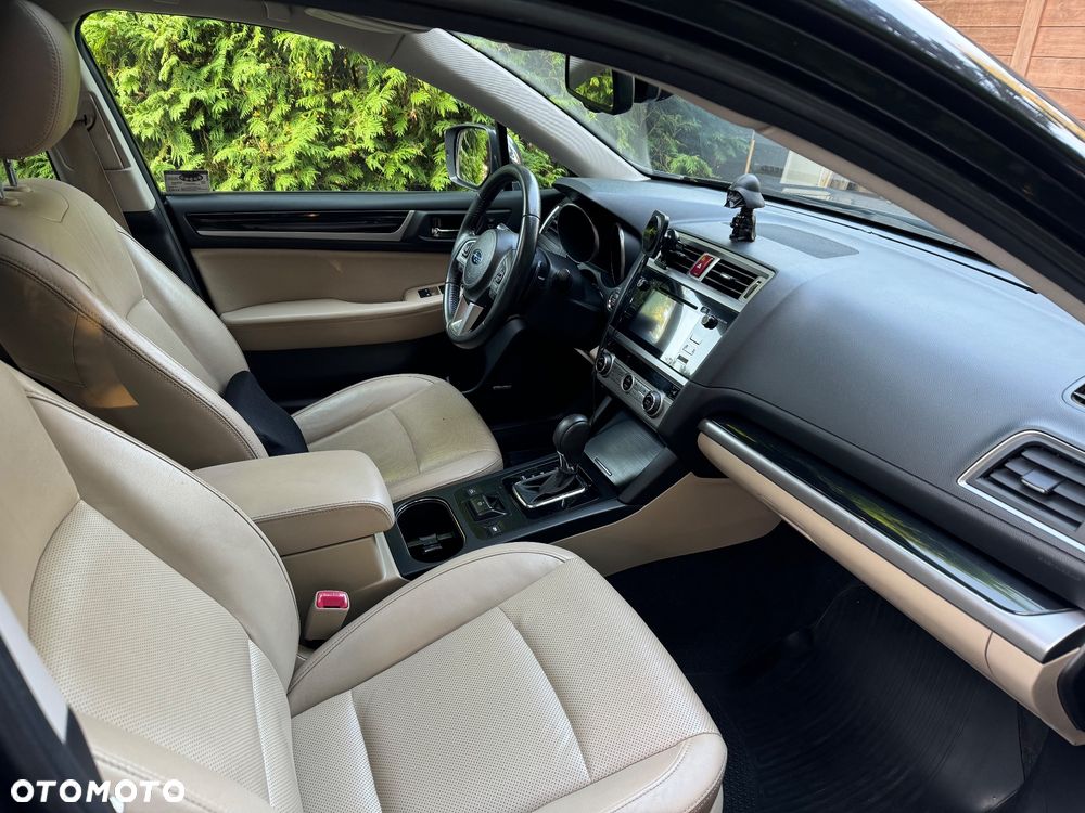 Subaru Outback 2.5i Exclusive - 16