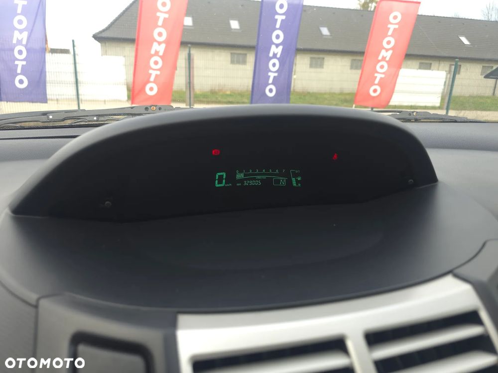 Toyota Yaris 1.3 Sol MM - 25