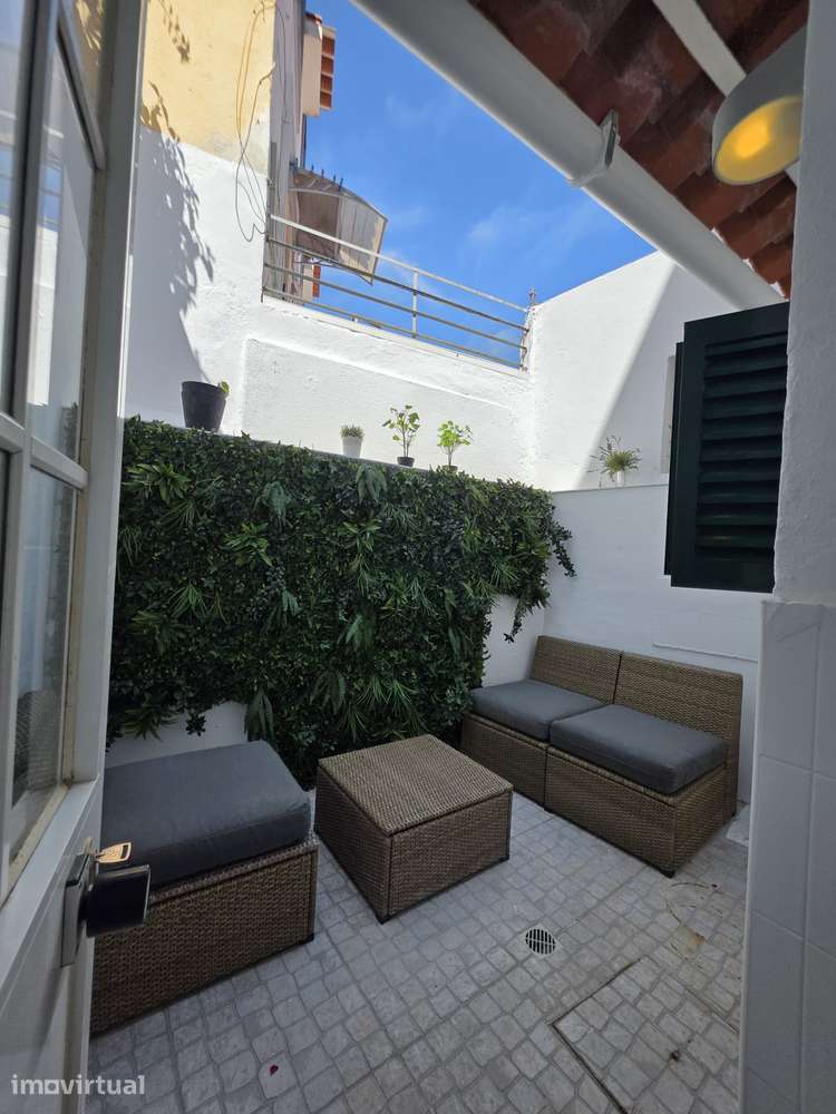 T1 em Alfama com terraço e vista Tejo - Grande imagem: 4/30