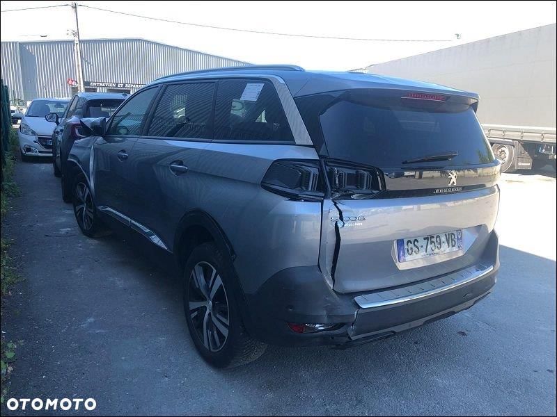 Peugeot 5008 - 3