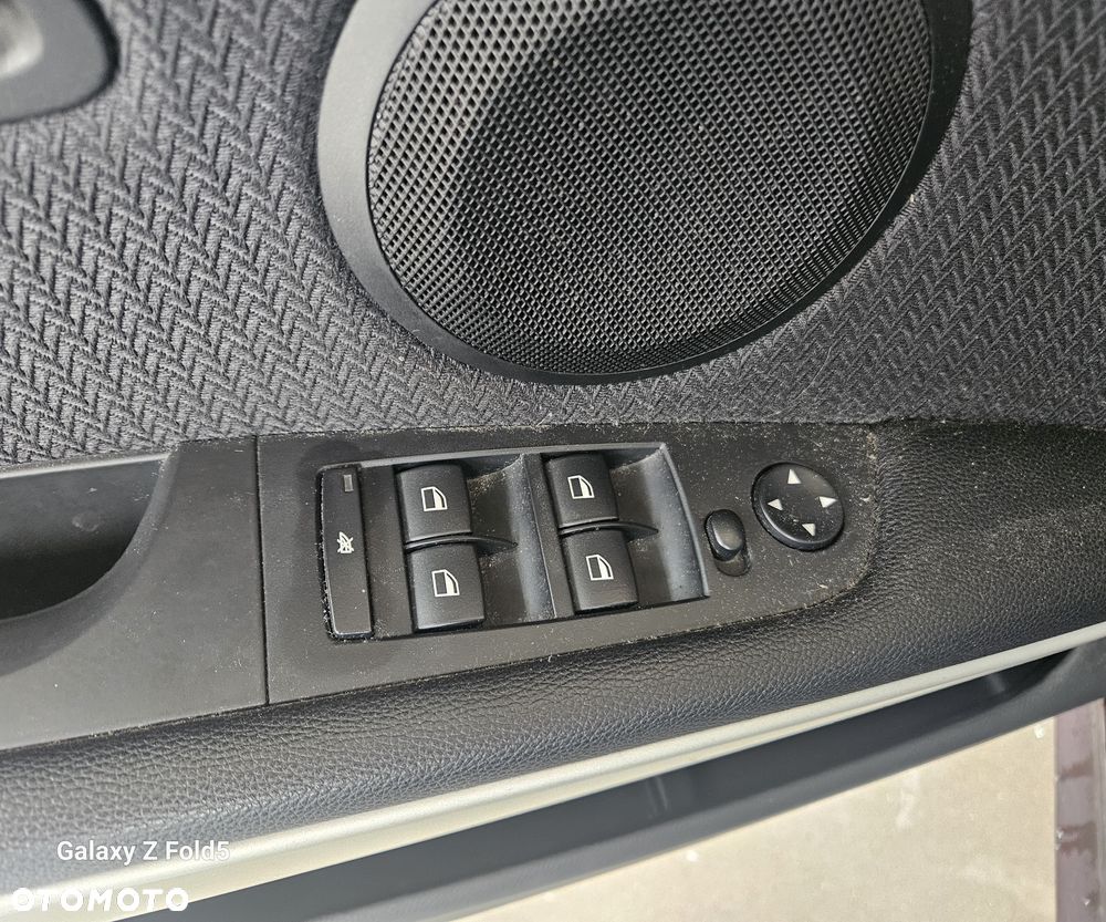 BMW Seria 3 318d EU6 - 15