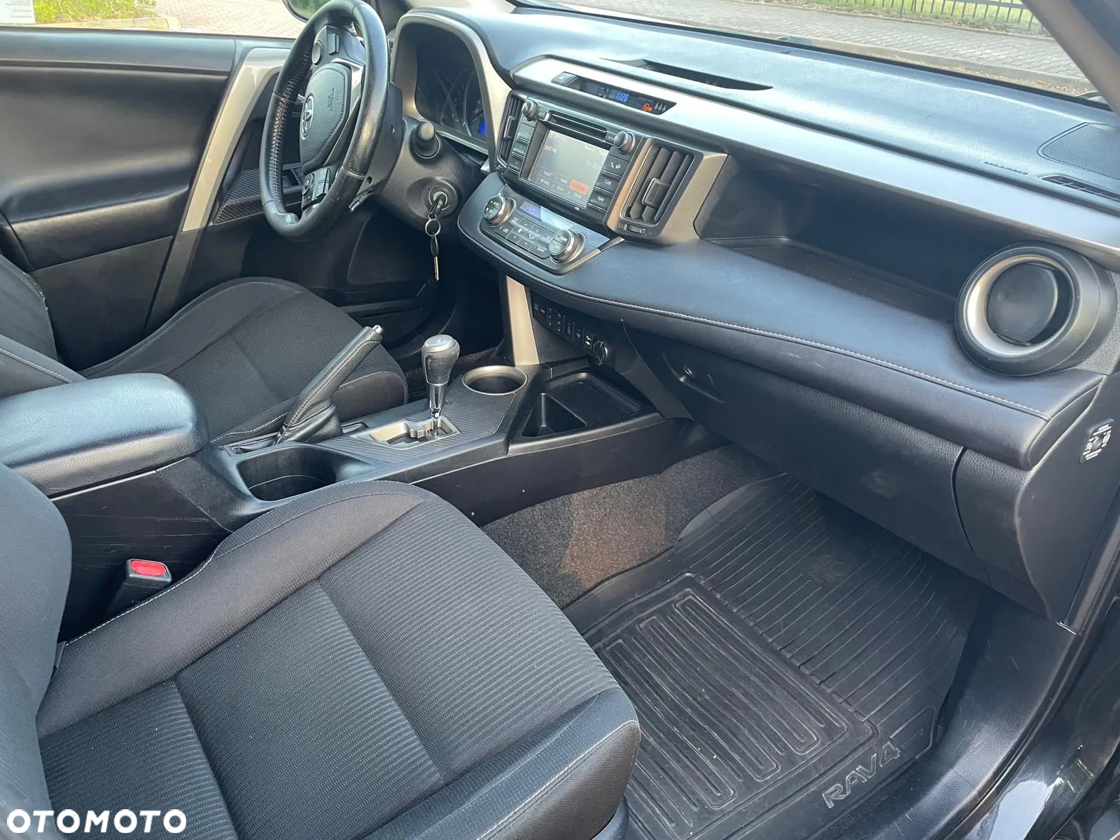 Toyota RAV4 2.2 D-CAT Premium - 14