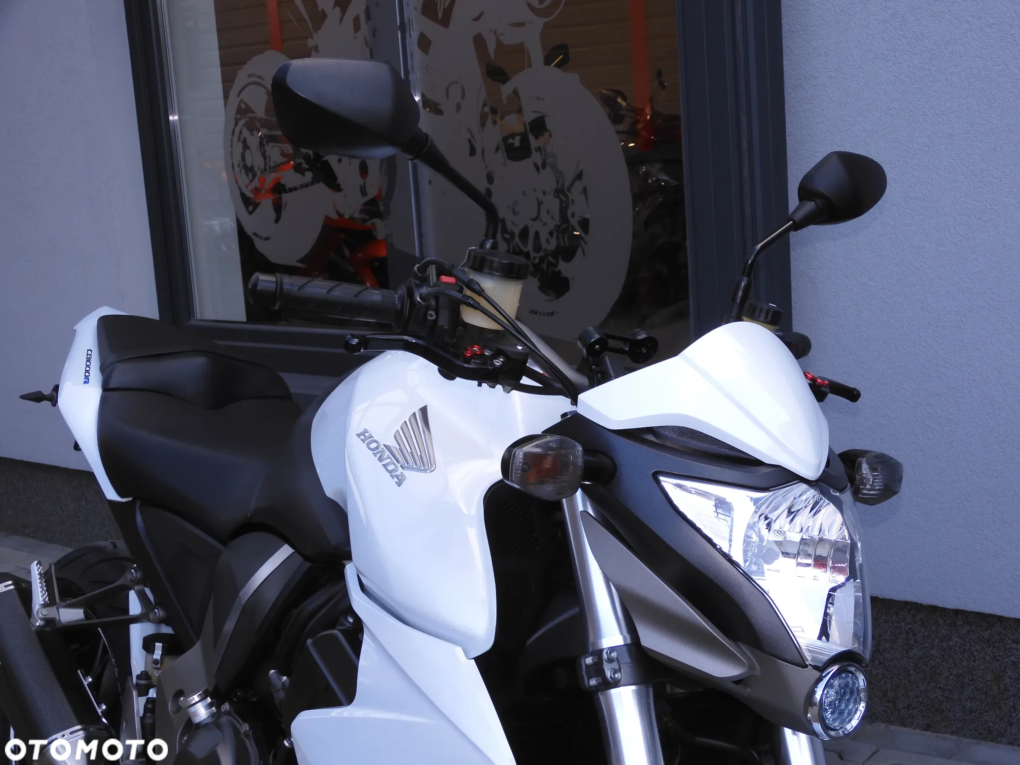 Honda CB - 18