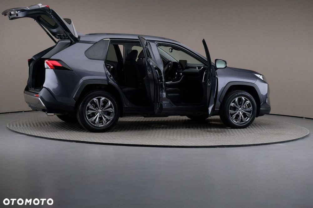 Toyota RAV4 - 6
