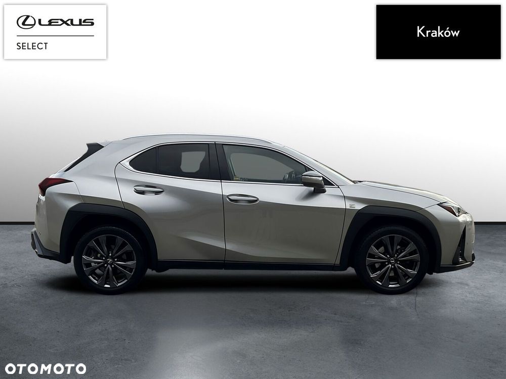 Lexus UX 300h F Sport Design AWD - 6