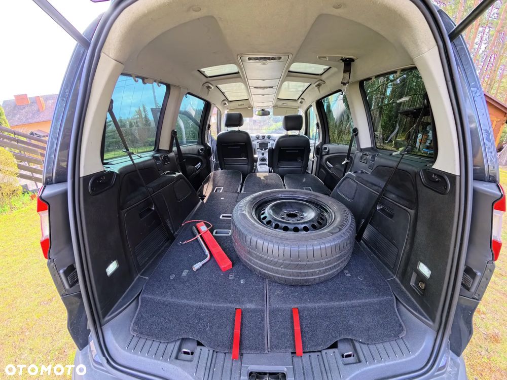 Ford Galaxy 2.0 TDCi Ghia - 25