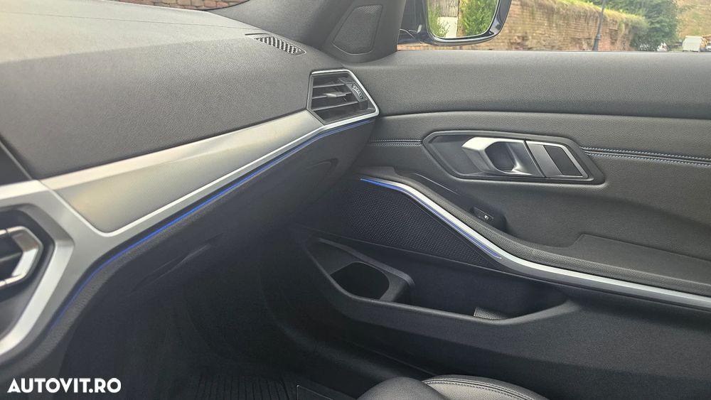 BMW Seria 3 320d xDrive AT M Sport - 18