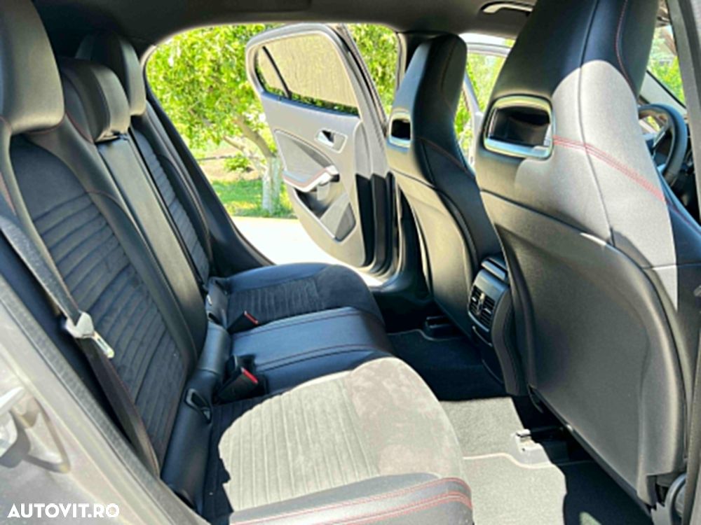 Mercedes-Benz GLA 200 d 4MATIC Aut. - 7