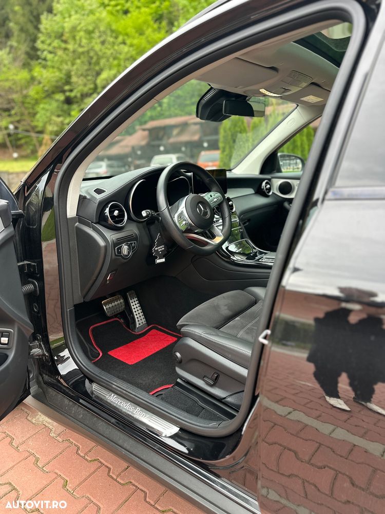Mercedes-Benz GLC 300 4MATIC - 10