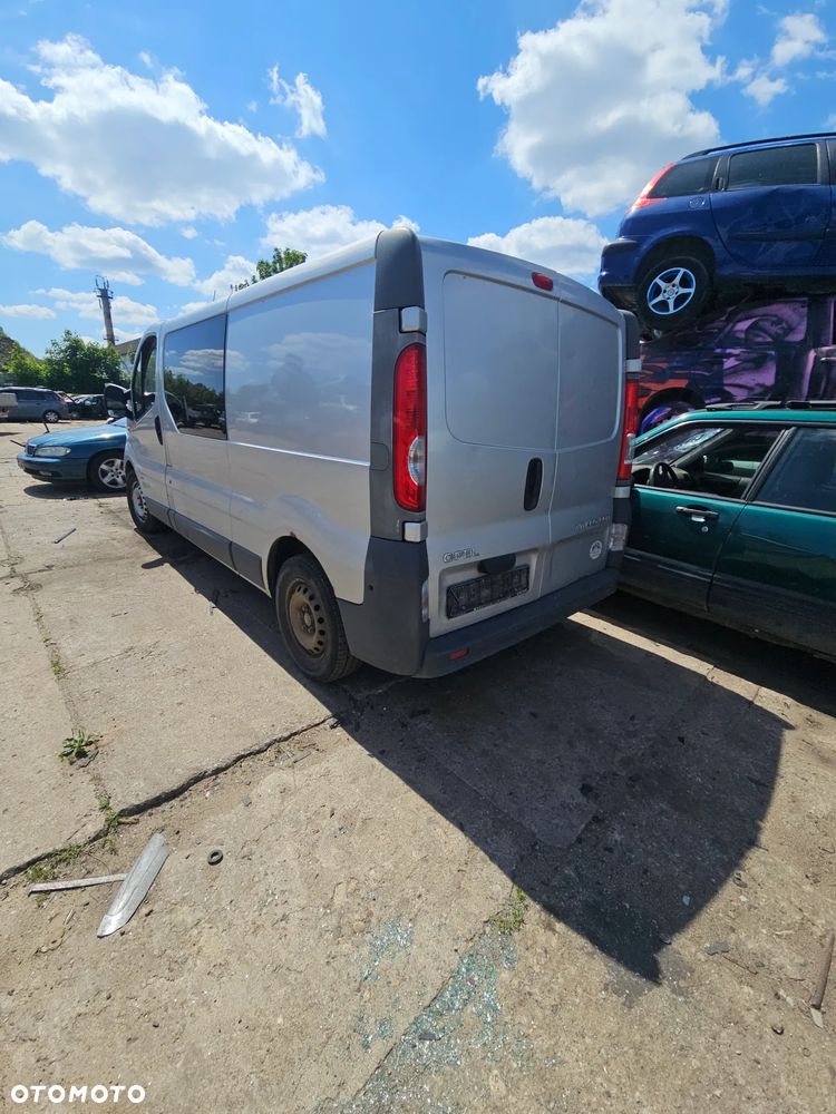 Opel Vivaro 2008r 2.0 D 84KW części - 2