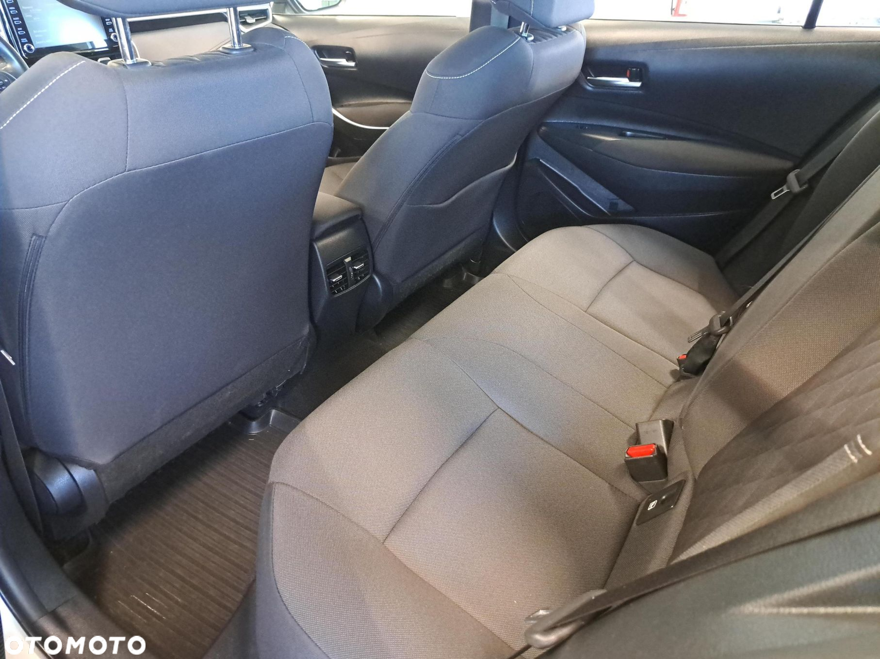 Toyota Corolla - 14