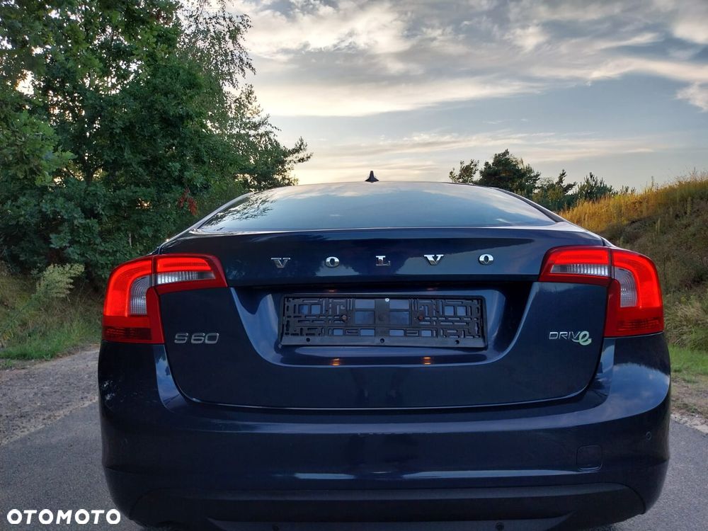 Volvo S60 DRIVe Kinetic - 18