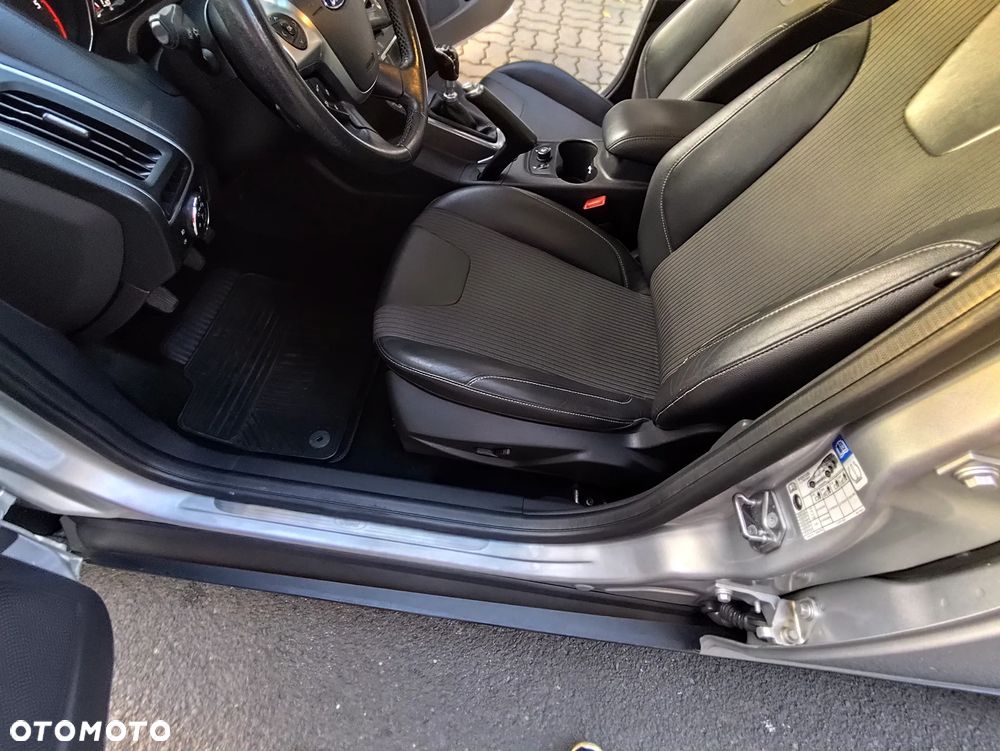 Ford Focus 2.0 TDCi Titanium - 16