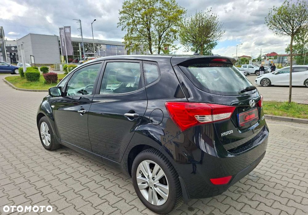 Hyundai ix20 - 10