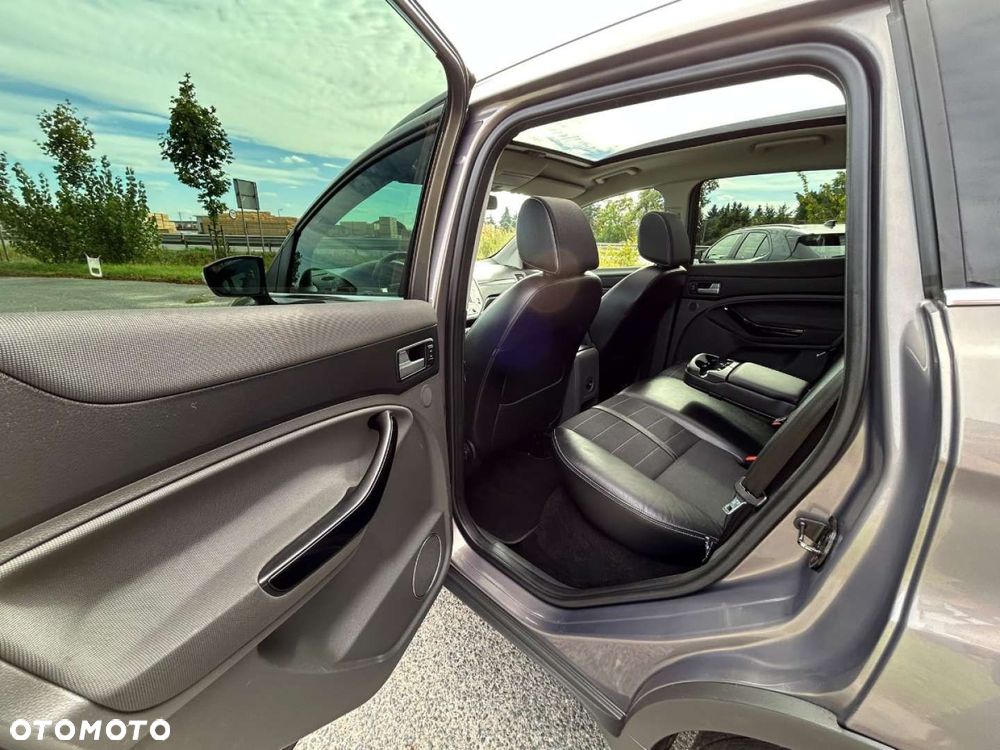 Ford Kuga - 34
