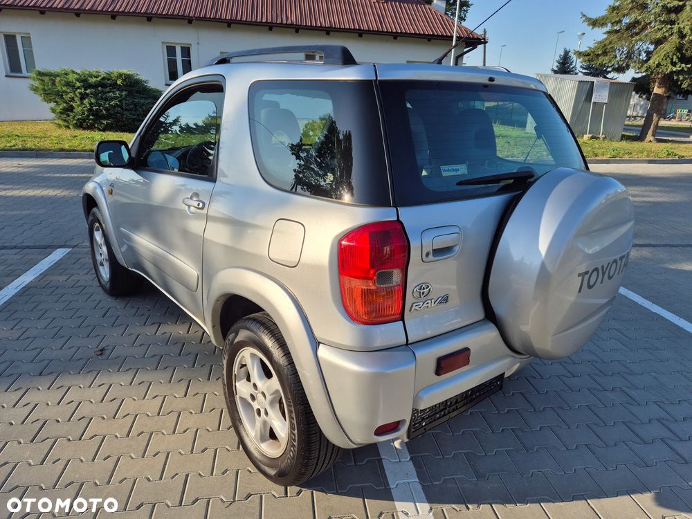Toyota RAV4 D-4D 4x4 Sol - 8
