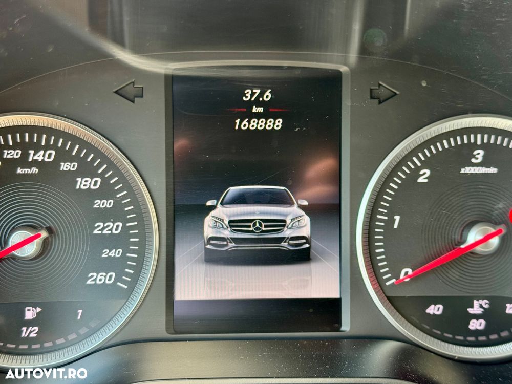 Mercedes-Benz C 200 BlueTec - 27