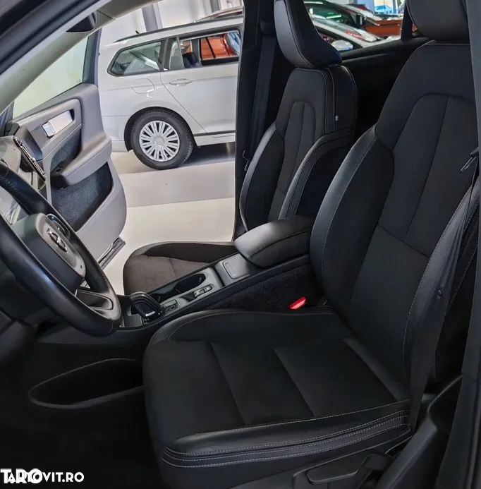 Volvo XC 40 T3 AT8 Momentum - 4