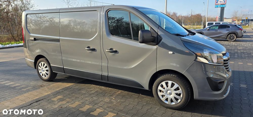 Opel Vivaro B - 11
