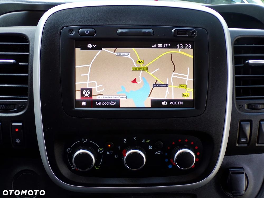 Renault Trafic Grand SpaceClass 2.0 dCi - 21