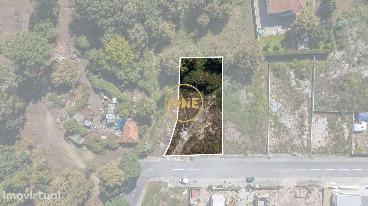 Terreno de construção em Ruivães - Grande imagem: 2/14