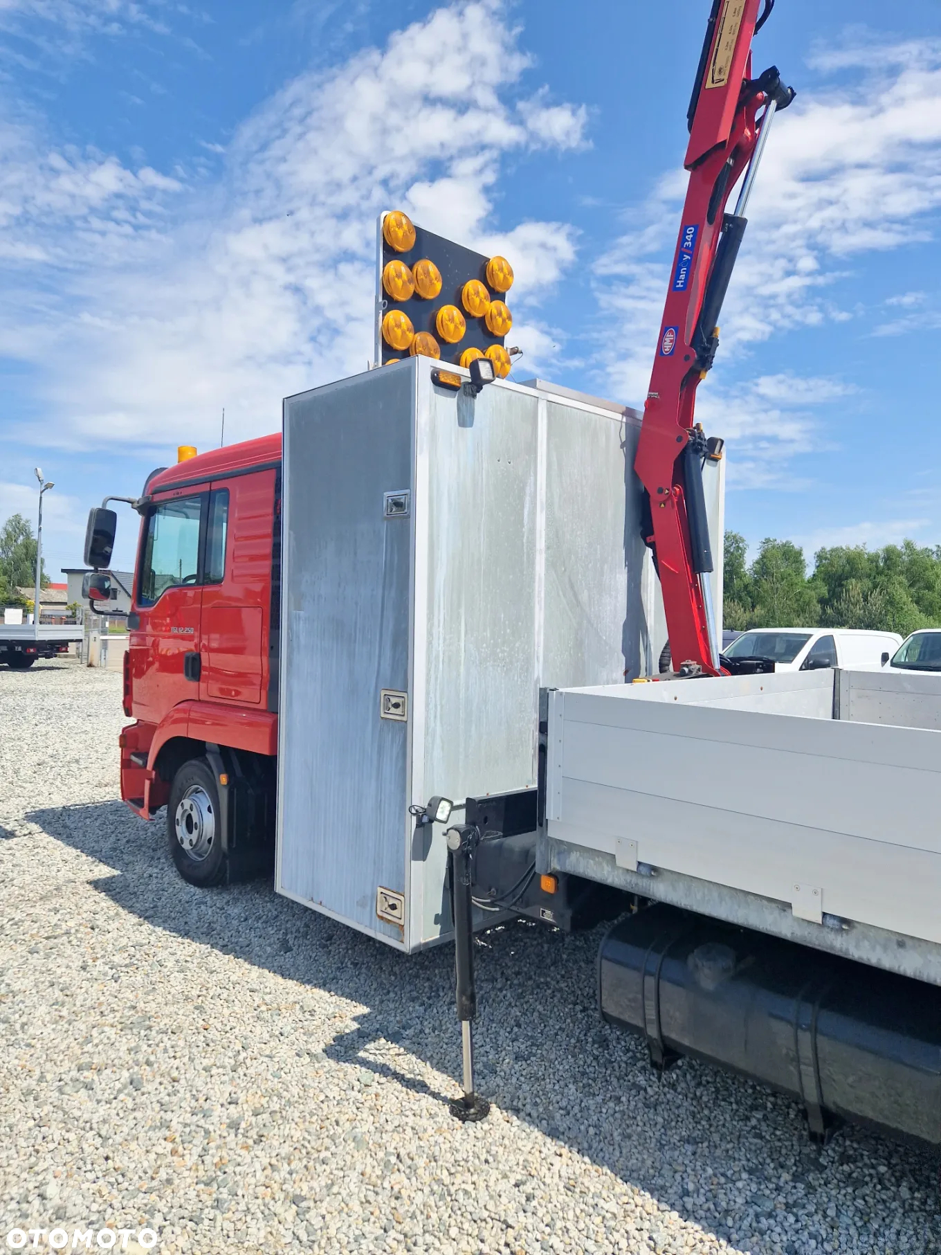 MAN TGL 12.250 DŻWIG HDS HIAB Z PILOTEM SKRZYNIA 4M 2 X KAMERA BLOKADA MOSTU SPANIE DUŻA KABINA - 31
