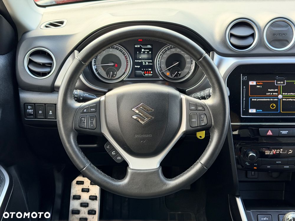 Suzuki Vitara 1.0 Boosterjet Premium 2WD - 11