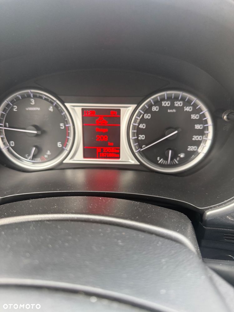 Suzuki Vitara 1.6 DDiS (4x2) Comfort+ - 28