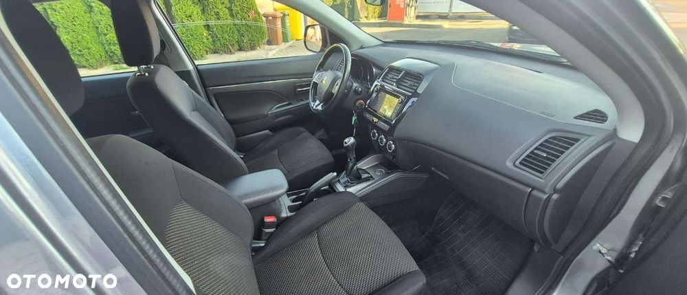 Mitsubishi ASX - 14