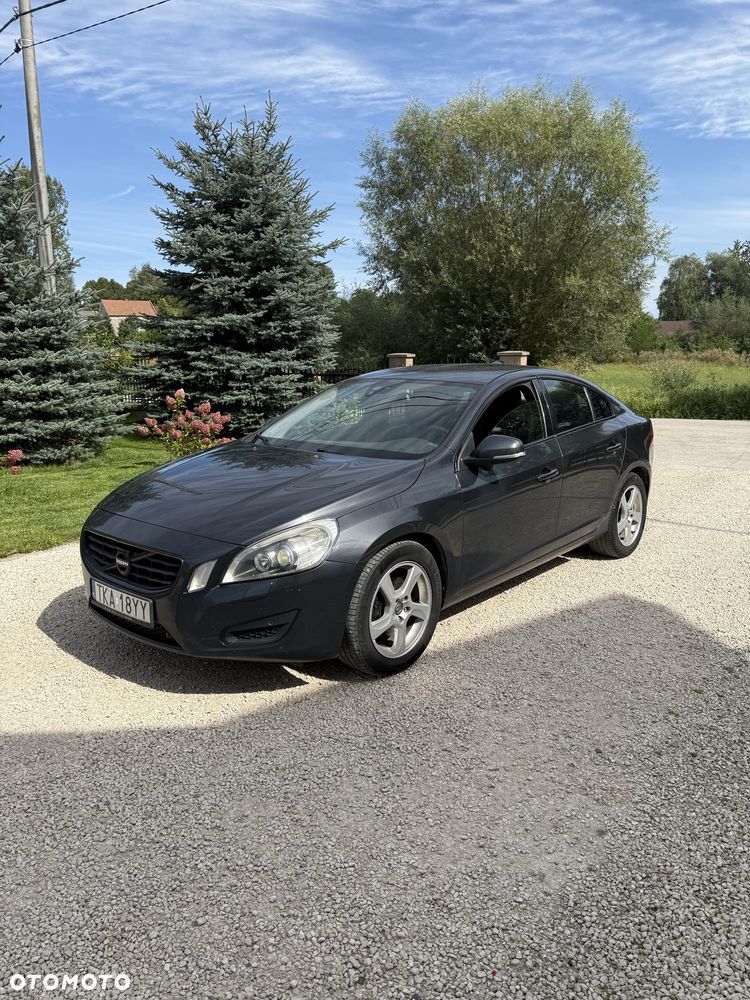 Volvo S60 - 2