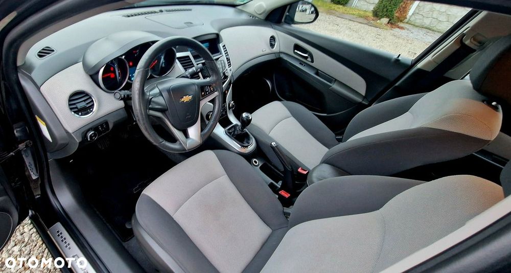 Chevrolet Cruze - 9