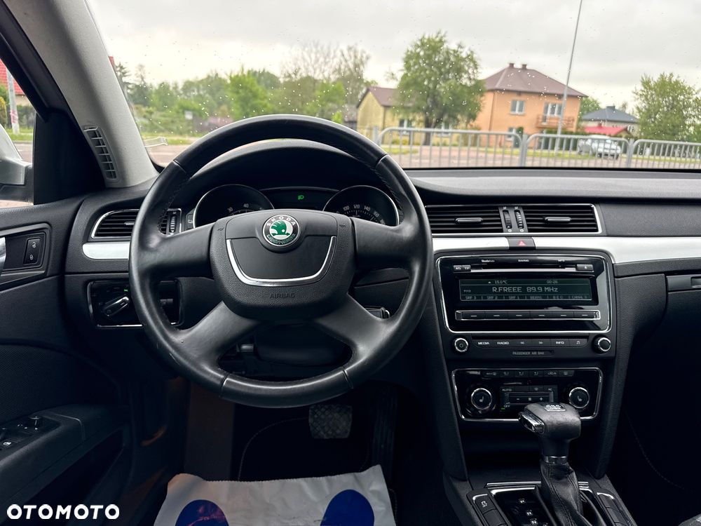 Skoda Superb 3.6 FSI 4x4 Comfort DSG - 11