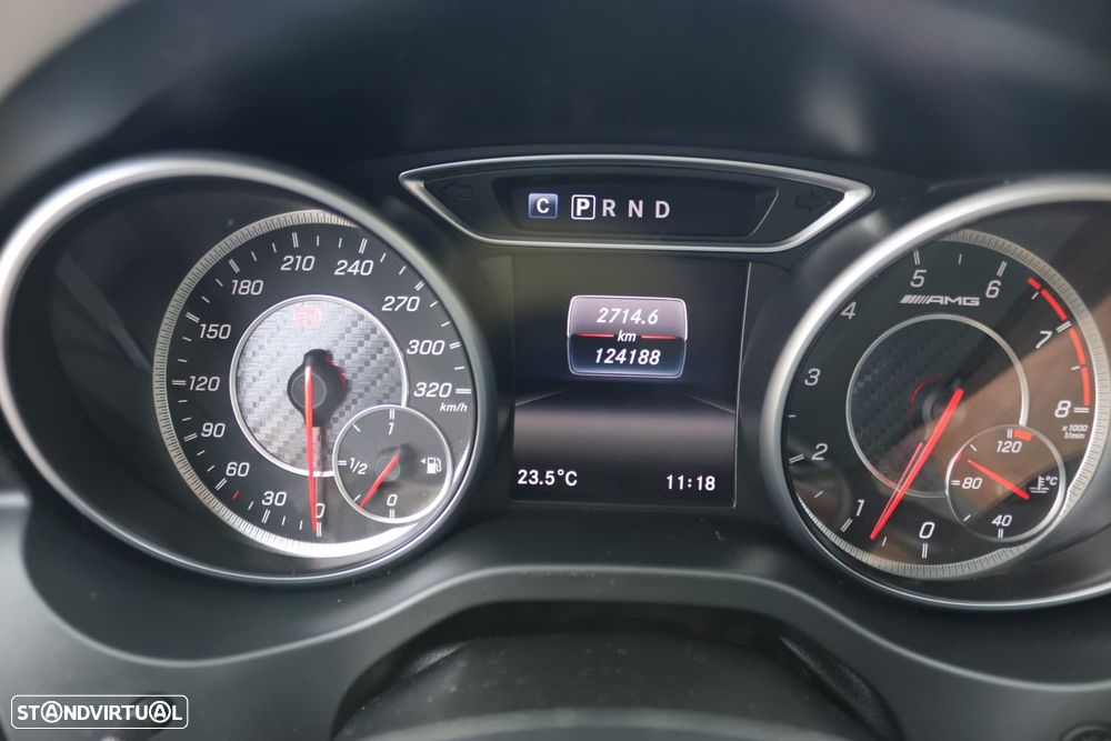 Mercedes-Benz A 45 AMG 4Matic Speedshift 7G-DCT - 11