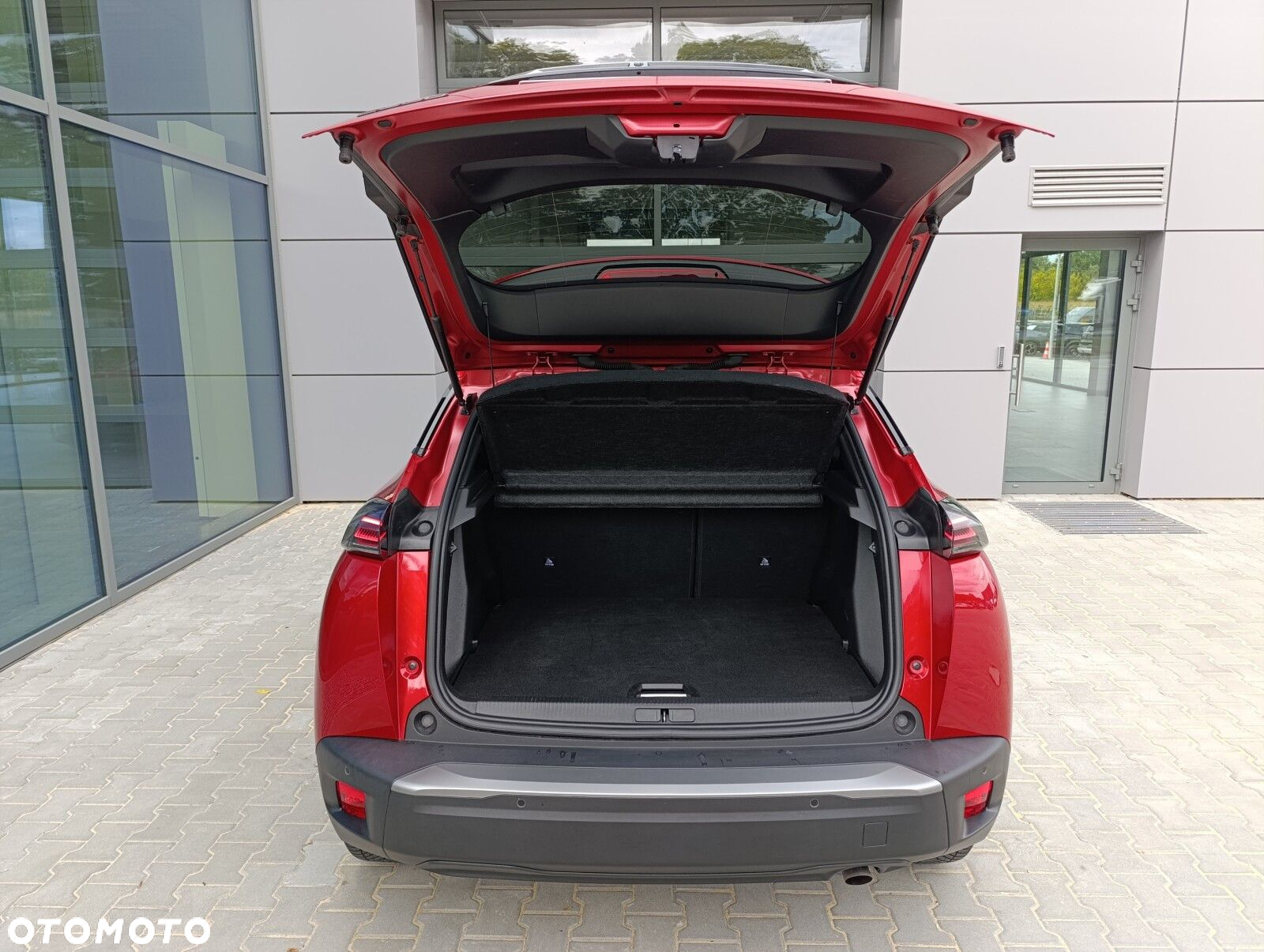 Peugeot 2008 PureTech 100 Allure S&S BVM6 - 7