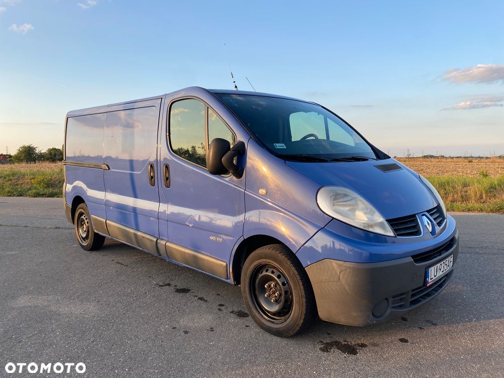 Renault TRAFIC - 1