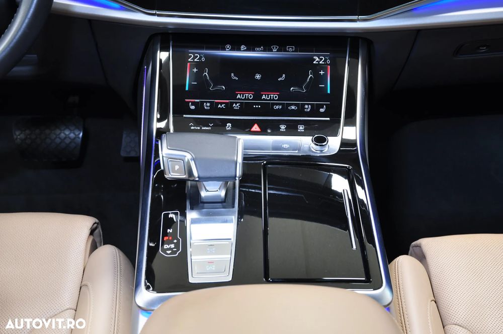 Audi Q8 55 TFSI quattro Tiptronic - 20