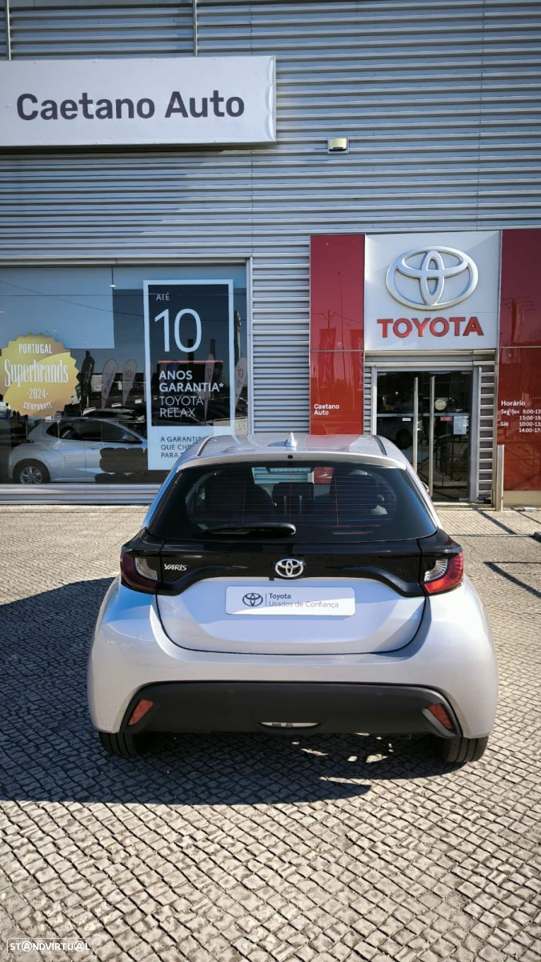 Toyota Yaris - 10