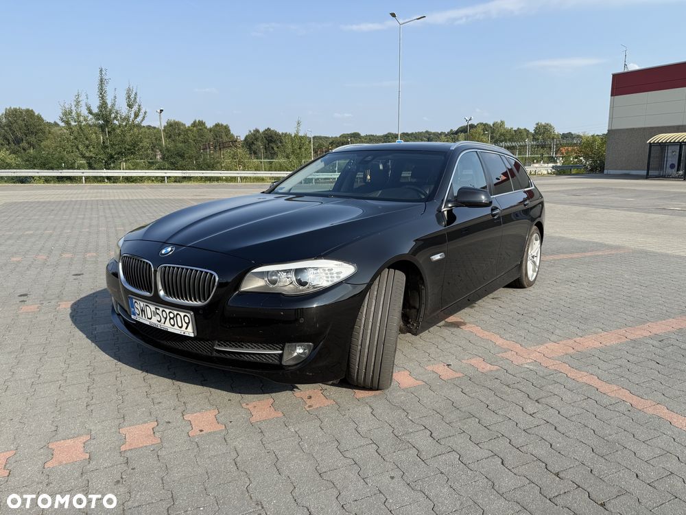 BMW Seria 5 530d xDrive - 2