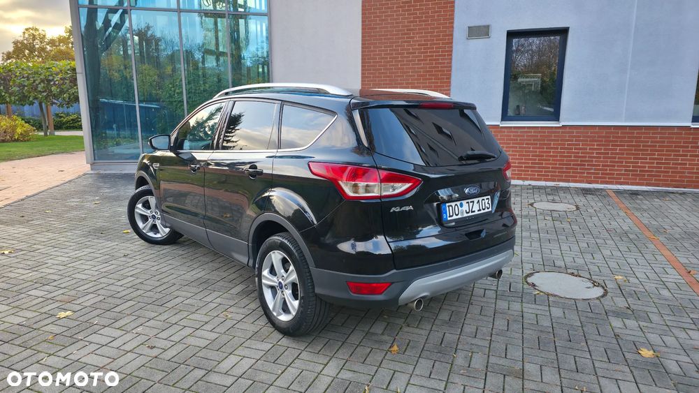 Ford Kuga 2.0 TDCi FWD Titanium - 9