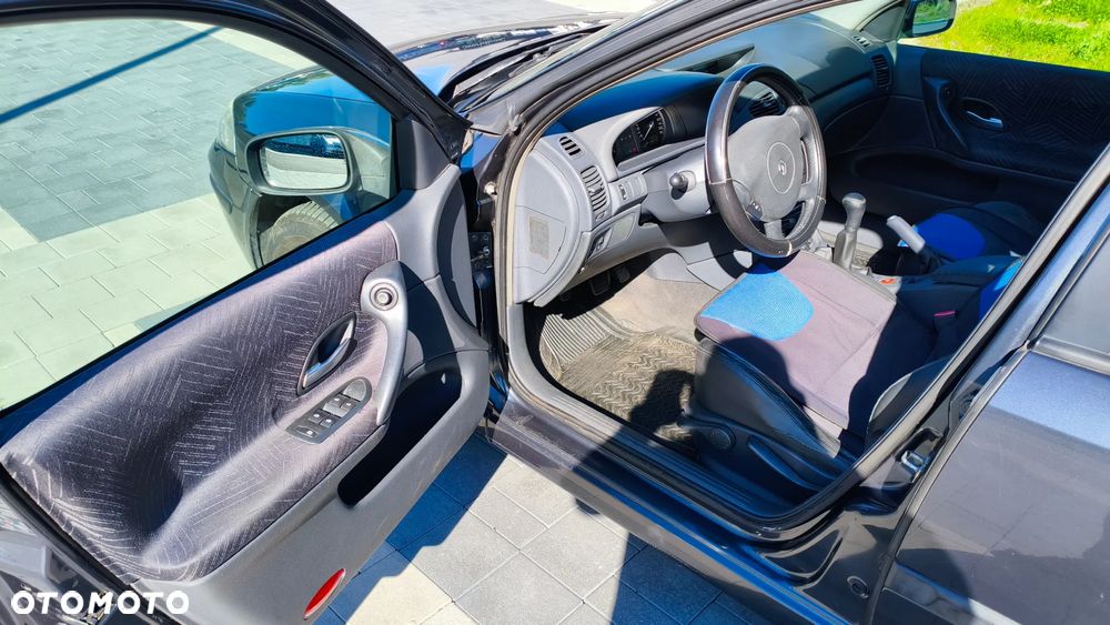 Renault Laguna 2.0 Confort Dynamique - 29